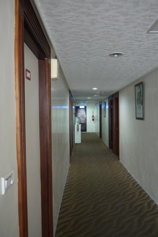 King Town Hotel Luodong Extérieur photo